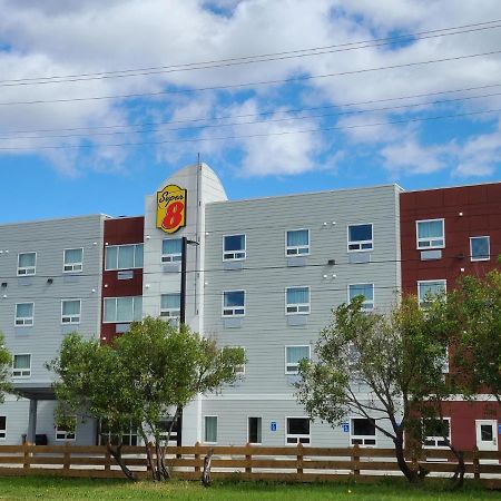Super 8 By Wyndham Thompson Hotel Exterior foto